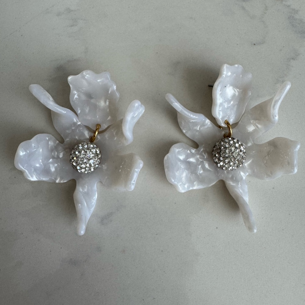 Lele Sadoughi Lilly White Floral Earrings with Rhinestone Center